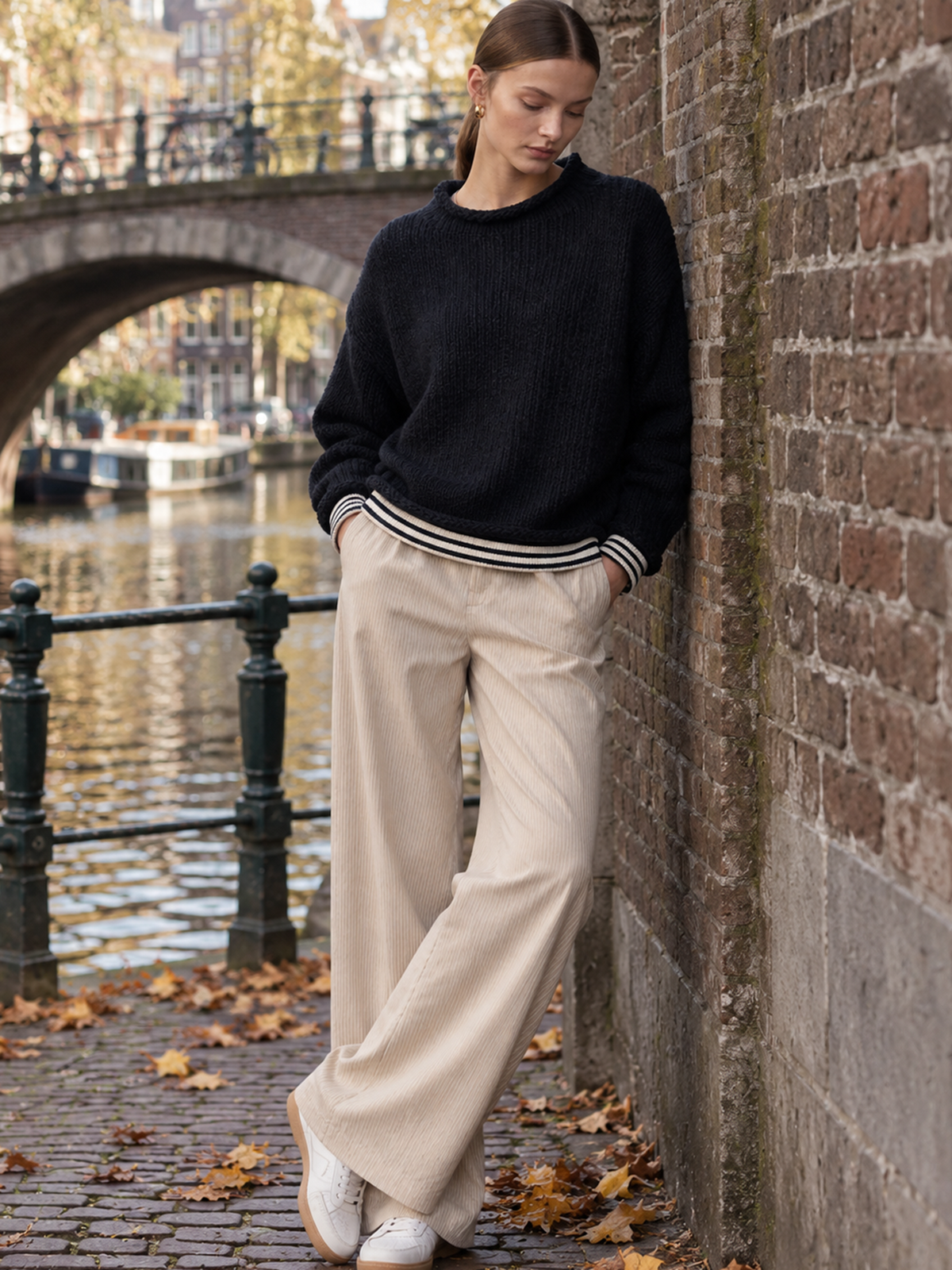 Black Chunky Knit Pullover With Fake Two-Tone Striped Cuffs