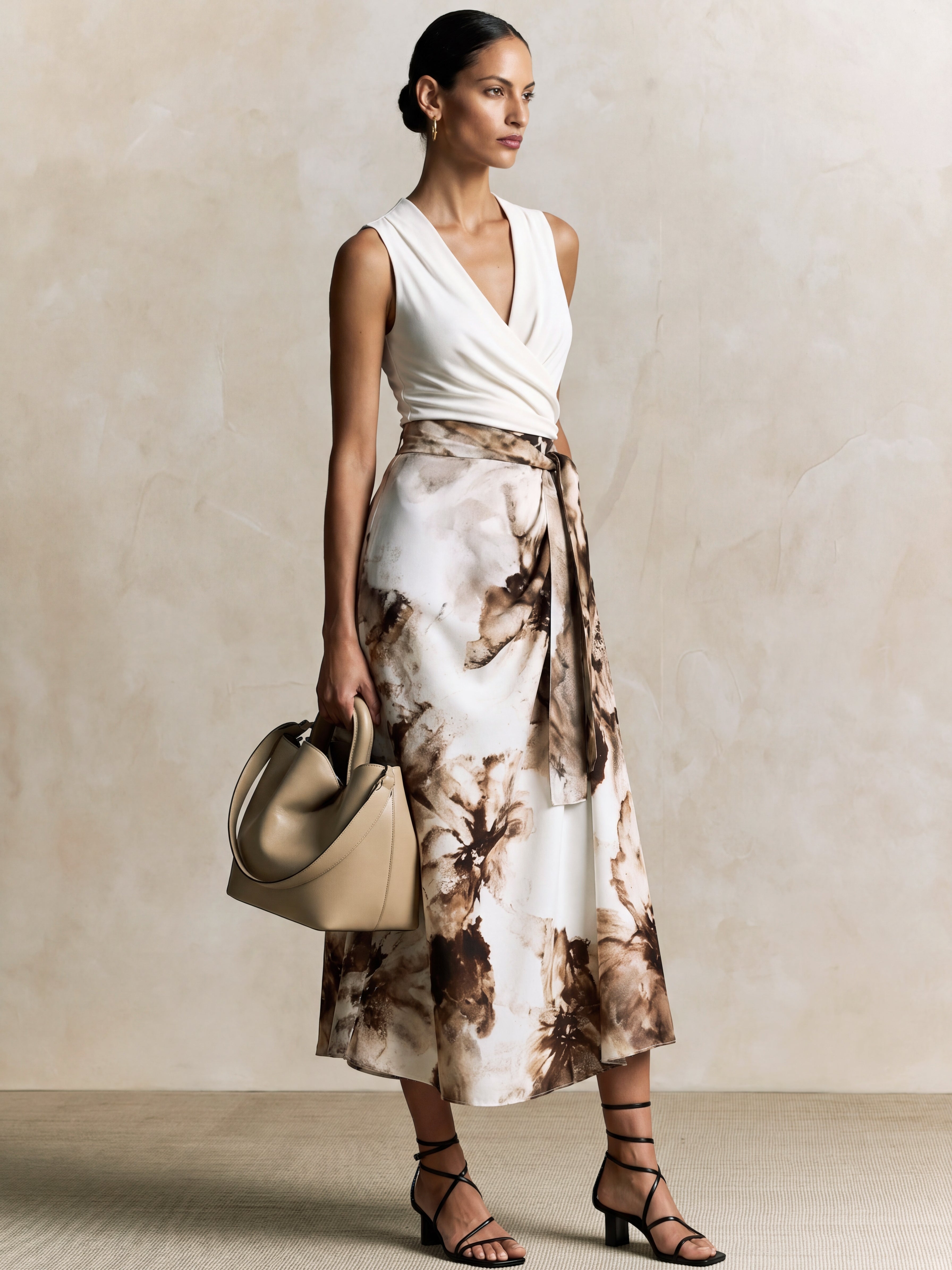 Liserie Elegant Sleeveless Floral Midi Dress