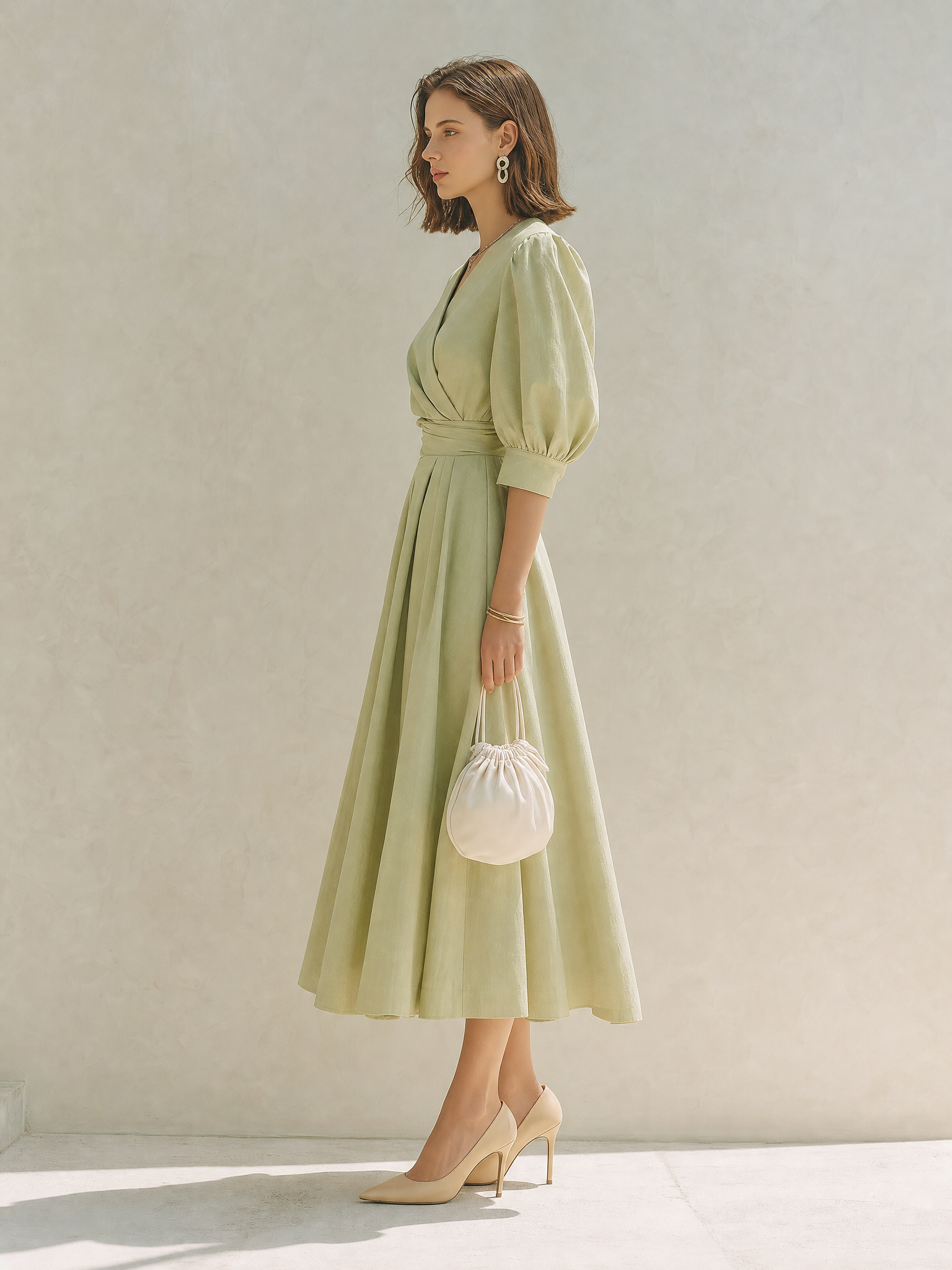 Light Green V-neck Maxi Dress With Puff Sleeves