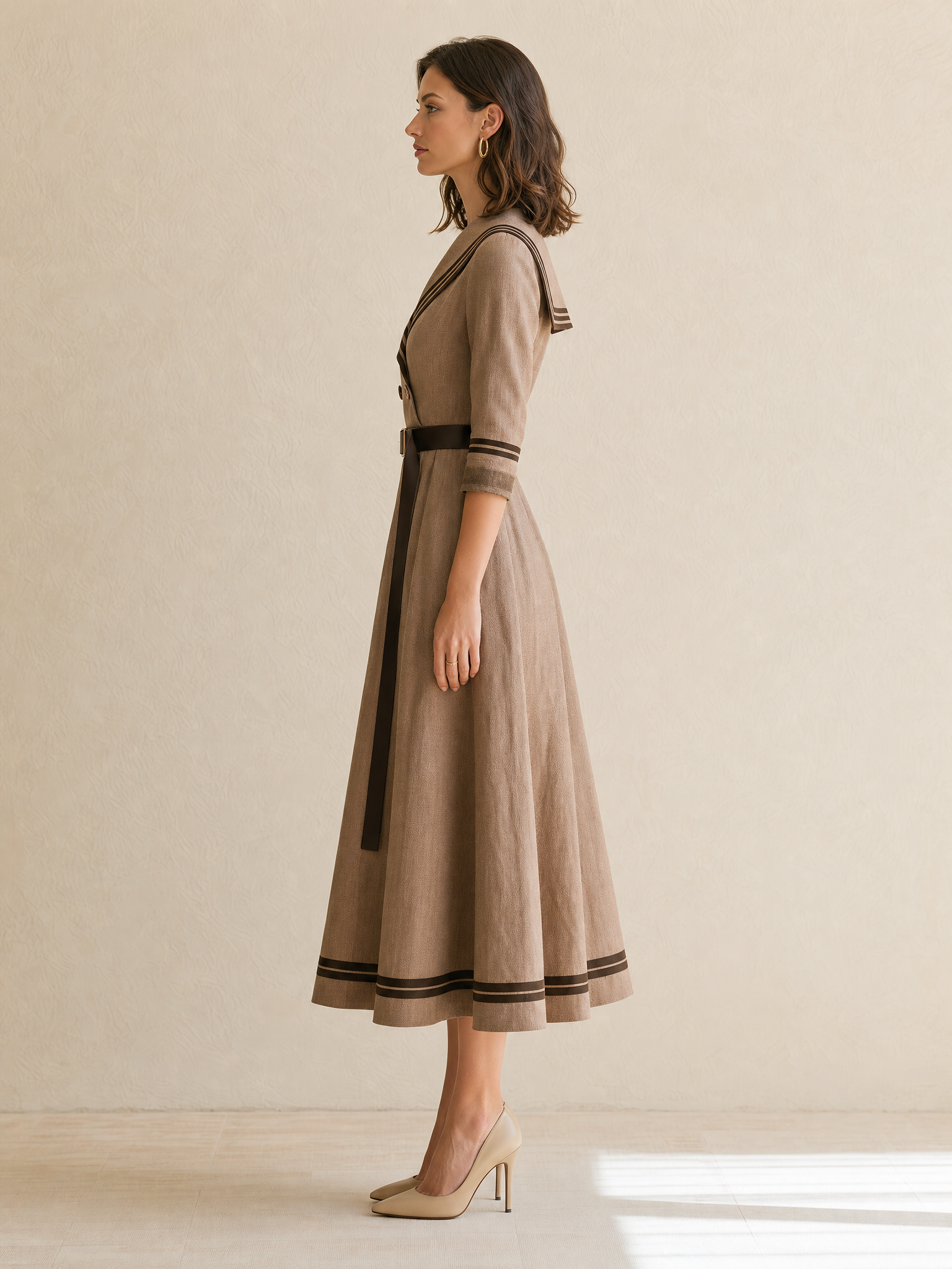 Elegant Linen Maxi Dress With Brown Piping