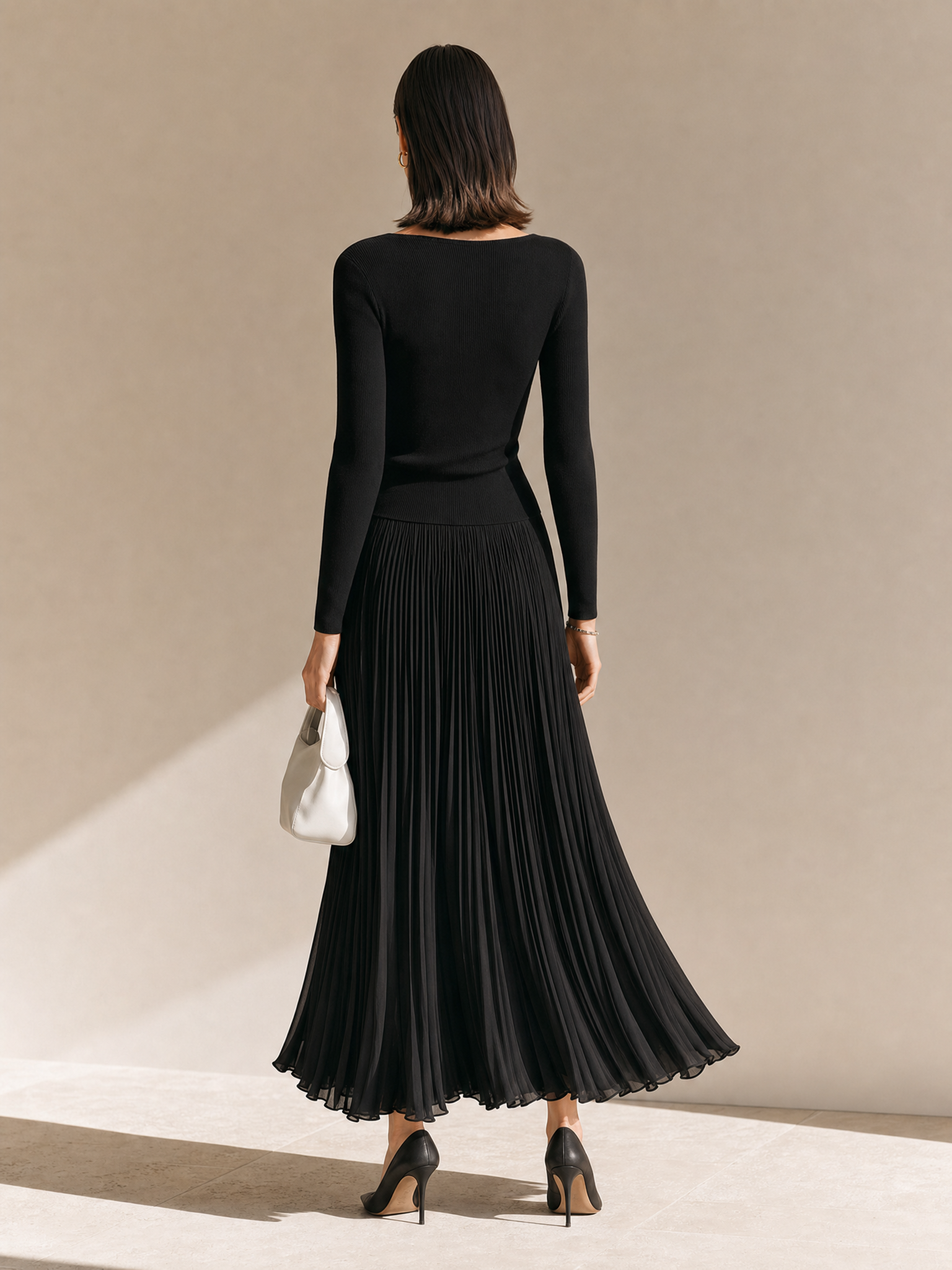 Elegant Black Chiffon-paneled Pleated Maxi Skirt