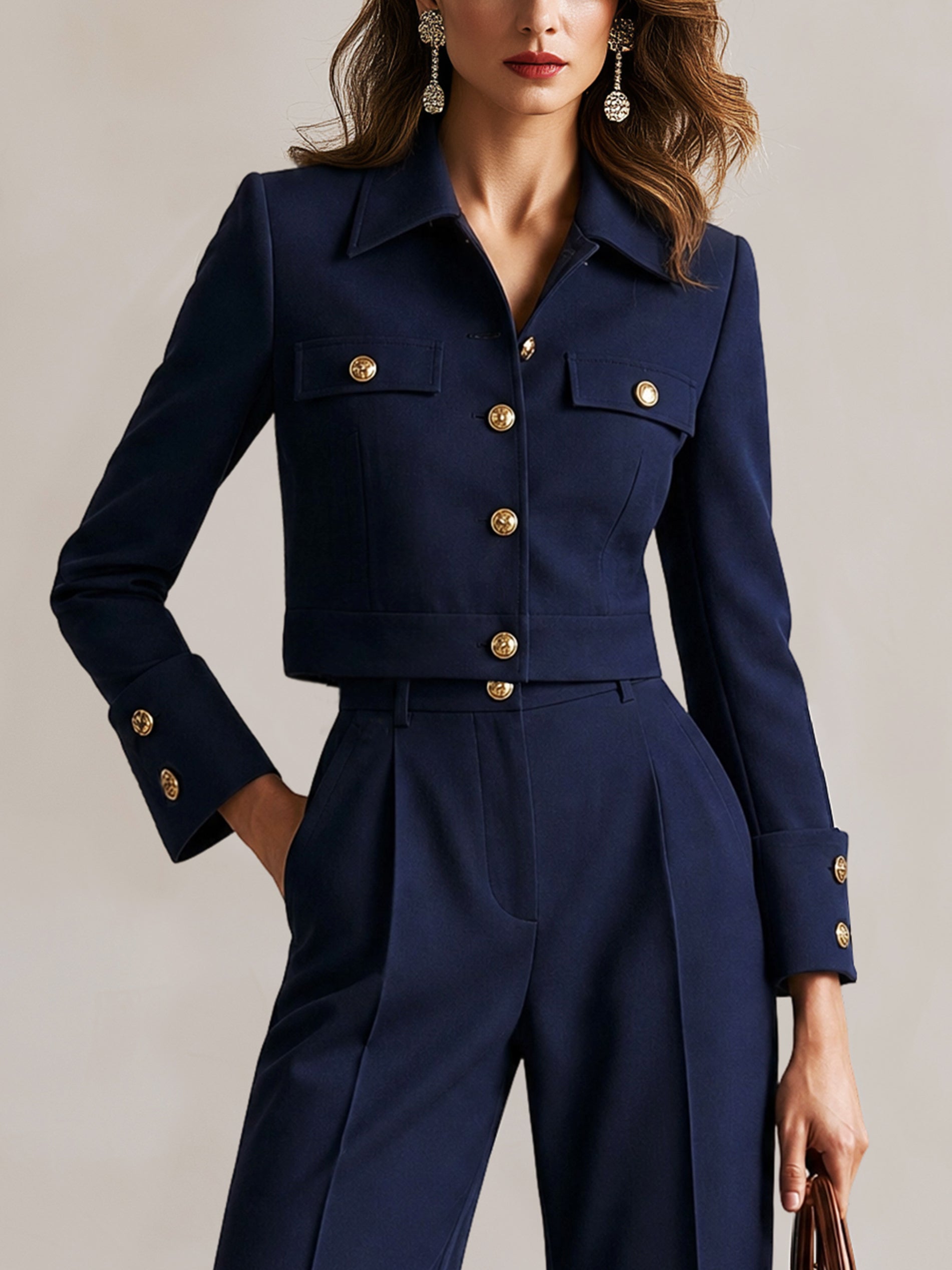 Tailored Navy Gold‑Button Cropped Jacke
