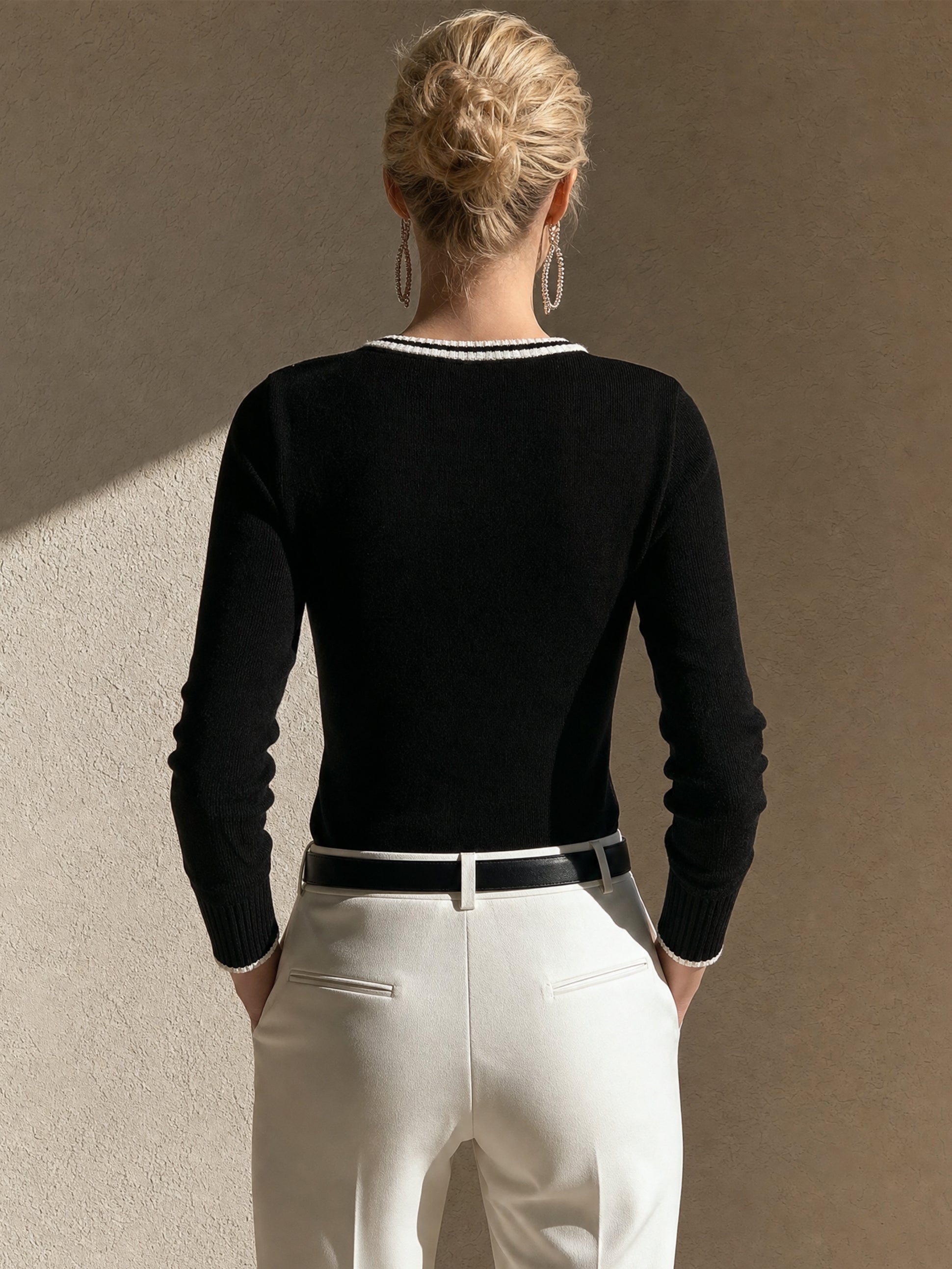 Black V‑Neck Bird‑Floral Embroidery Knit Pullover