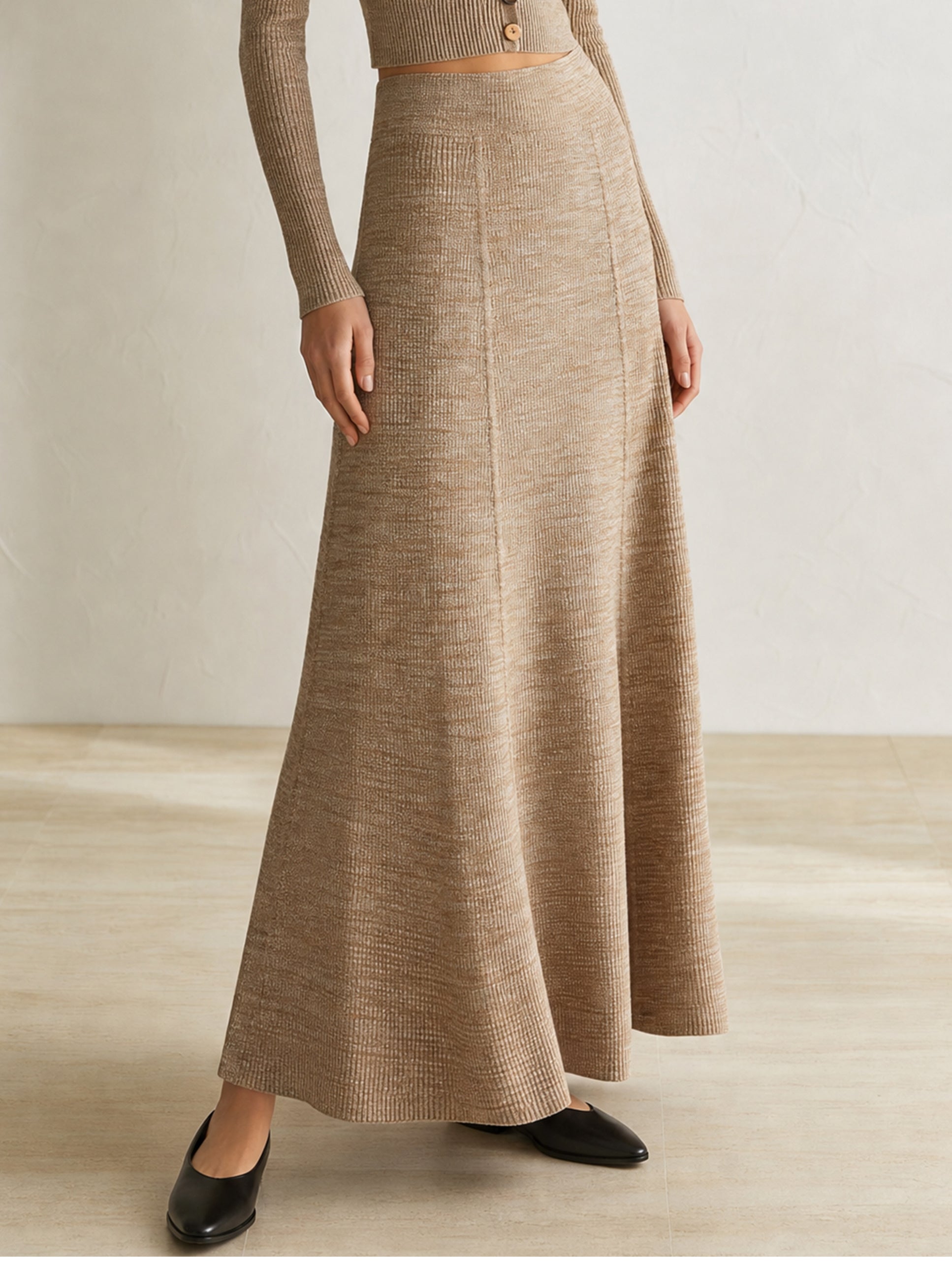 Elegant Ribbed Knit Flared Godet Maxi Skirt
