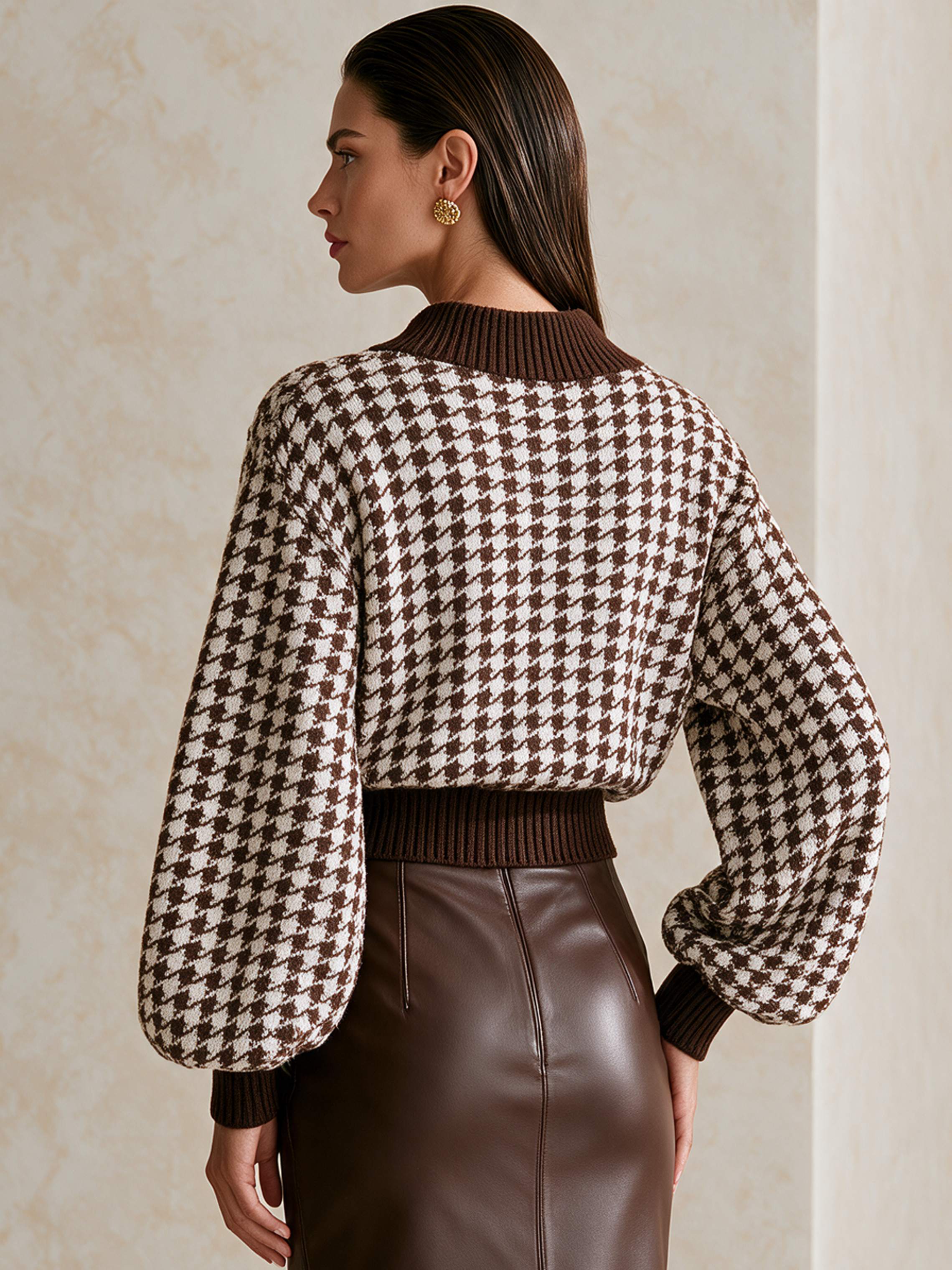 Brown‑White Houndstooth Half‑Zip V‑Neck Lantern‑Sleeve Sweater