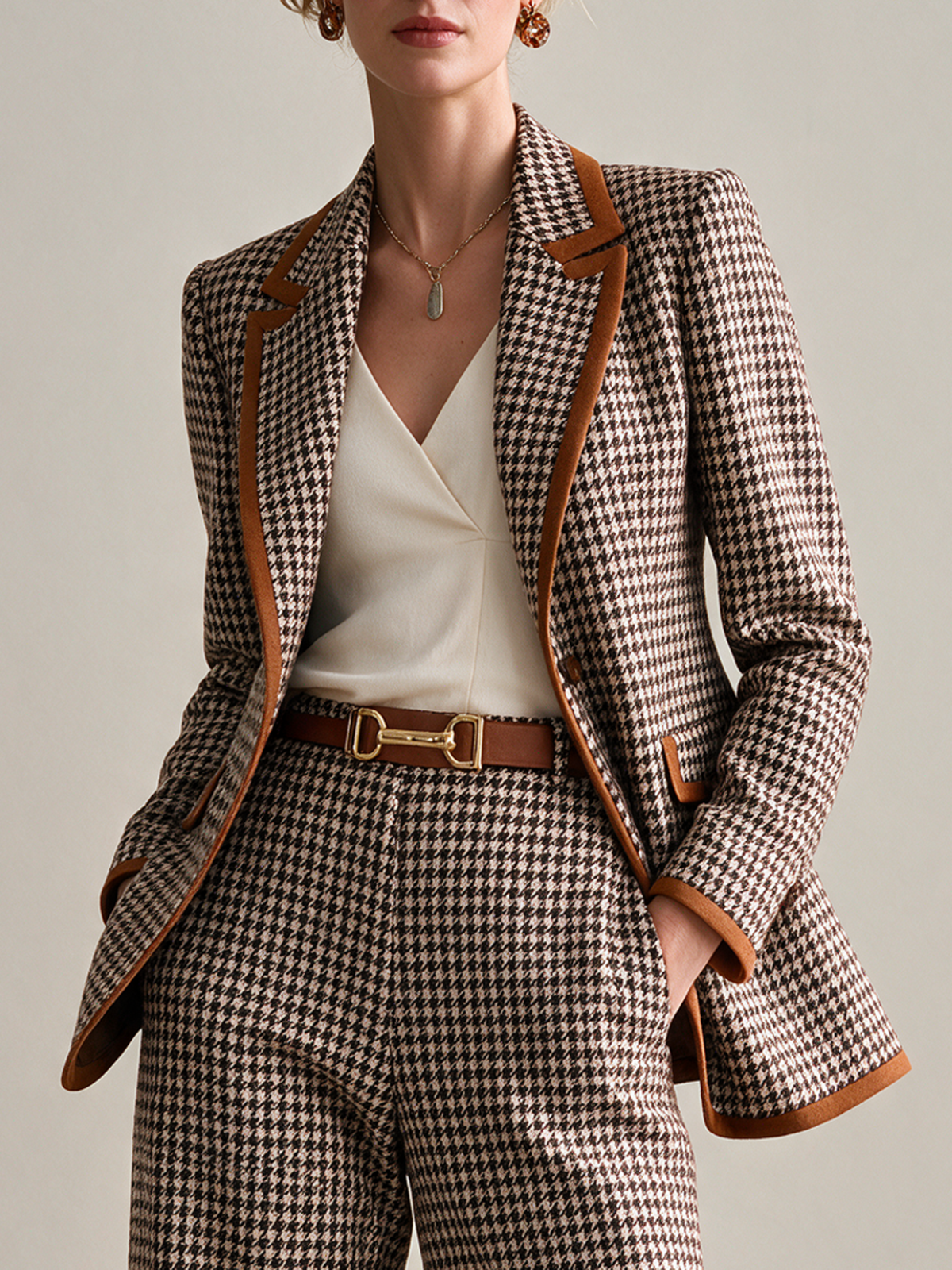 Elegant Brown Houndstooth Contrast-Trim Blazer
