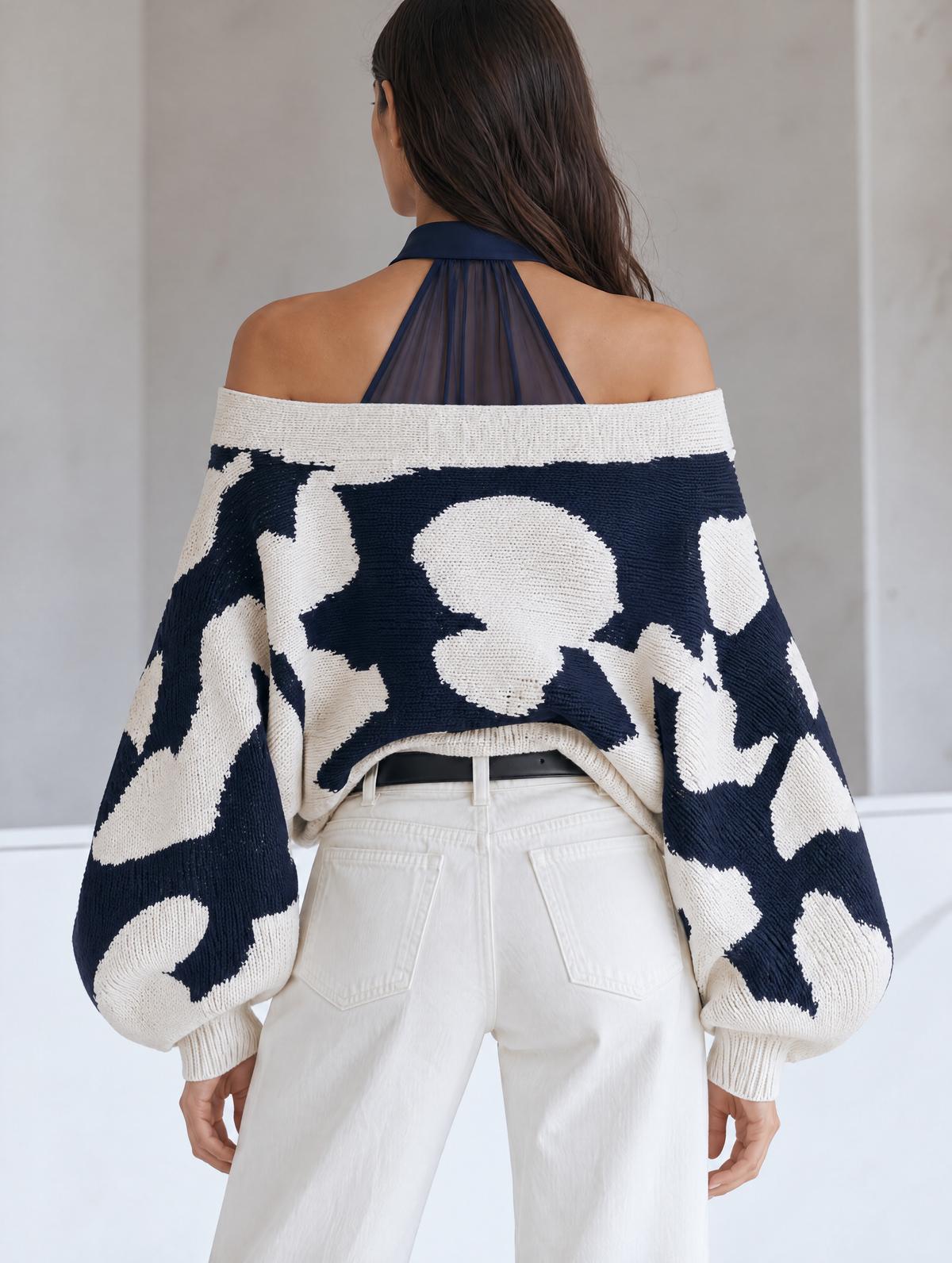 Off-the-shoulder Halter Neck Sweater In Beige And Navy Blue Color Blocking