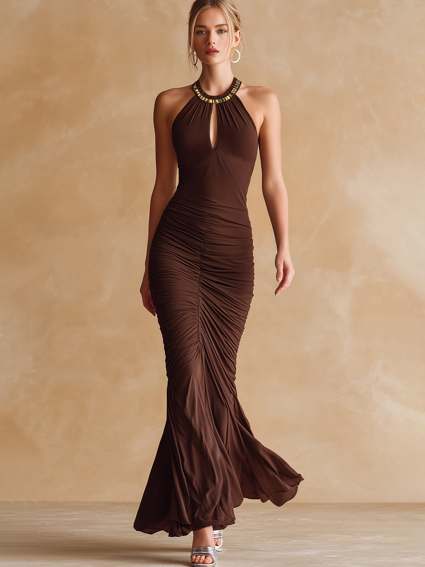 Robe de soirée Mixi extensible à découpes et dos nu Liserie